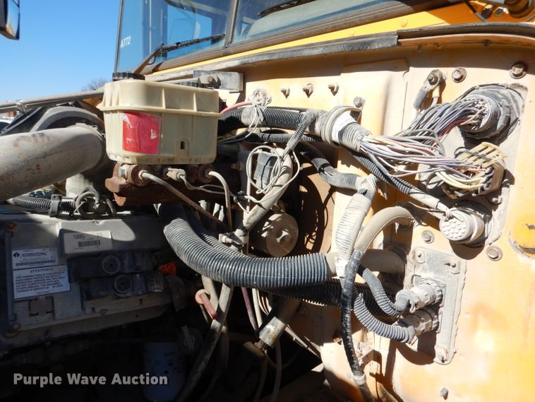 image for item DL2207 2004 International CE300  school bus