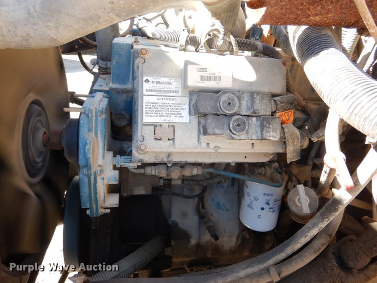 image for item DL2207 2004 International CE300  school bus