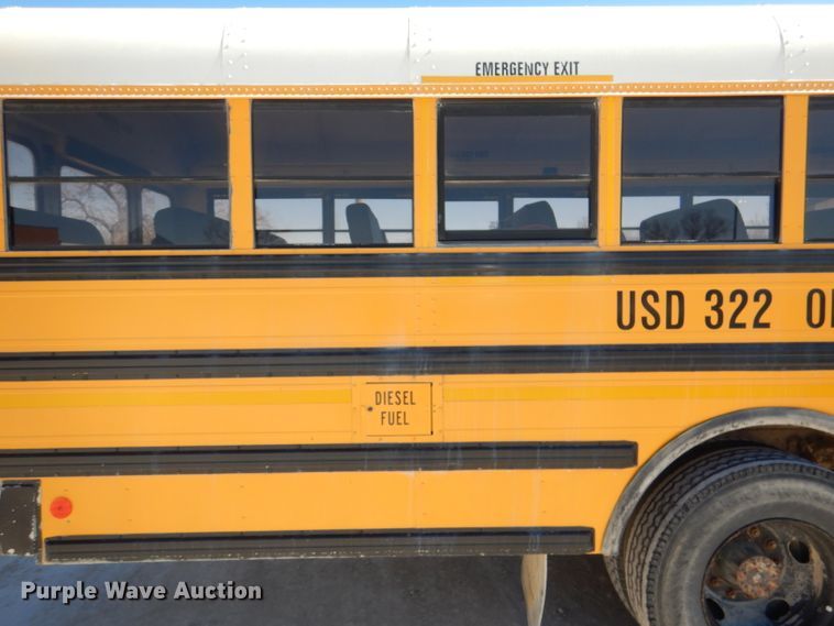 image for item DL2207 2004 International CE300  school bus