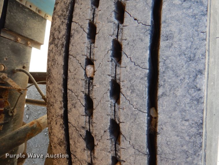 image for item DL2207 2004 International CE300  school bus