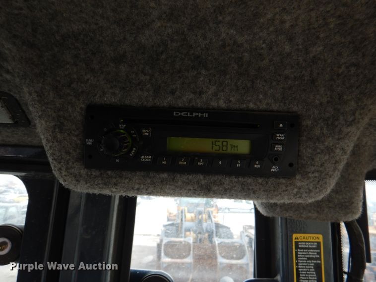 image for item DN6124 2014 John Deere 315SK  backhoe