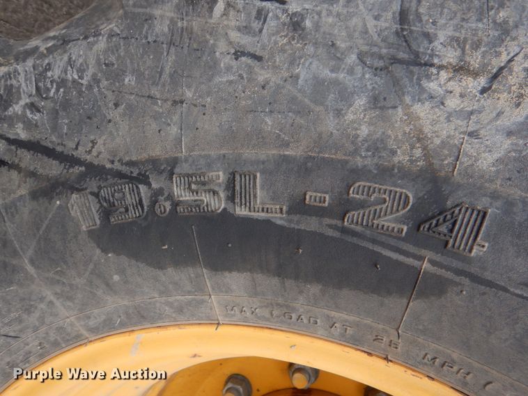 image for item DN6124 2014 John Deere 315SK  backhoe