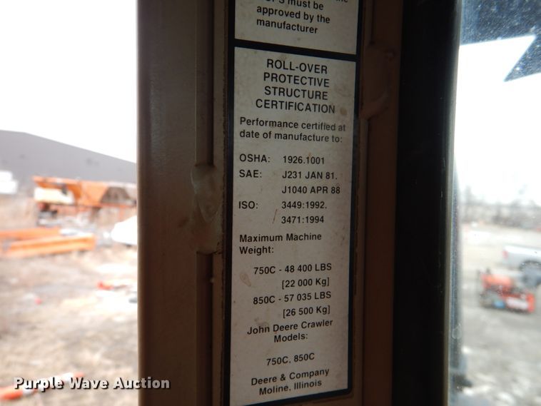 image for item DN6127 1995 John Deere 750C  dozer
