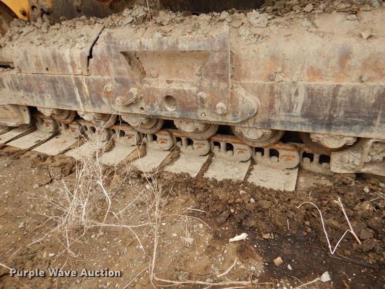 image for item DN6127 1995 John Deere 750C  dozer