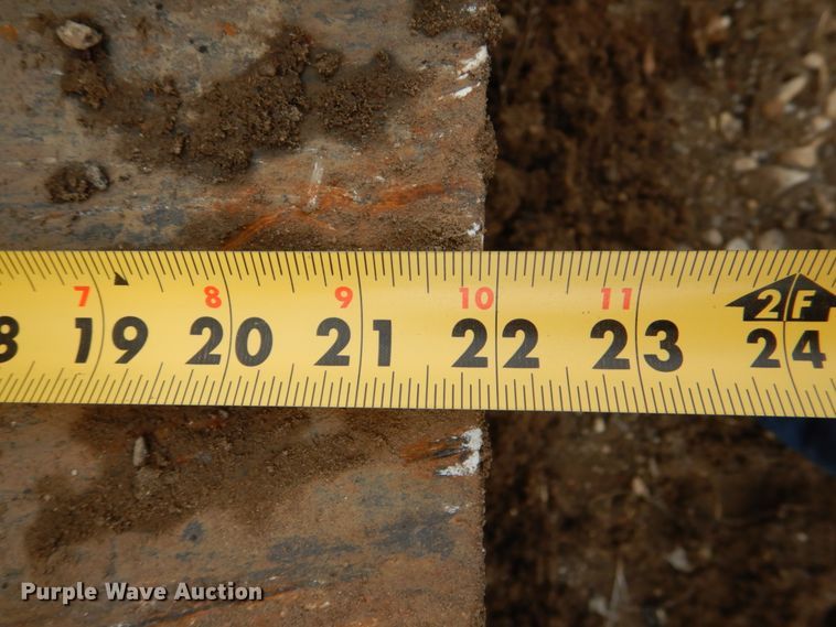 image for item DN6127 1995 John Deere 750C  dozer