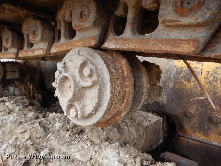 image for item DN6127 1995 John Deere 750C  dozer