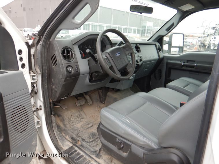 image for item DN6129 2012 Ford F350 Super Duty  pickup truck