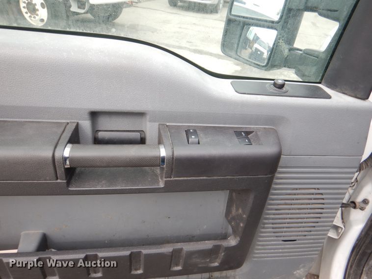 image for item DN6129 2012 Ford F350 Super Duty  pickup truck