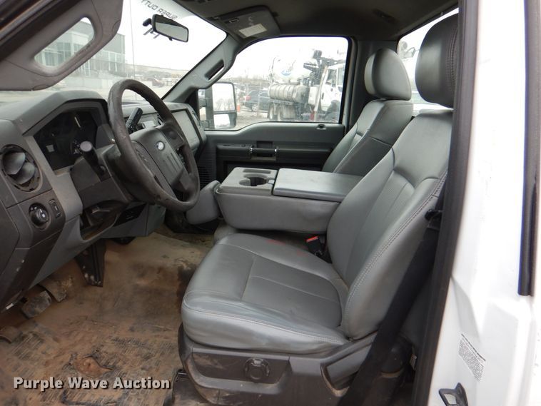 image for item DN6132 2012 Ford F350 Super Duty  pickup truck