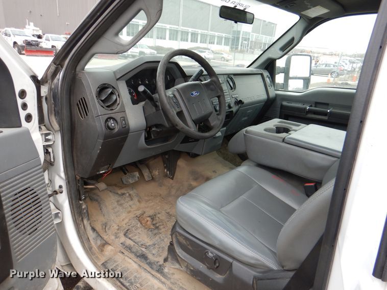 image for item DN6132 2012 Ford F350 Super Duty  pickup truck