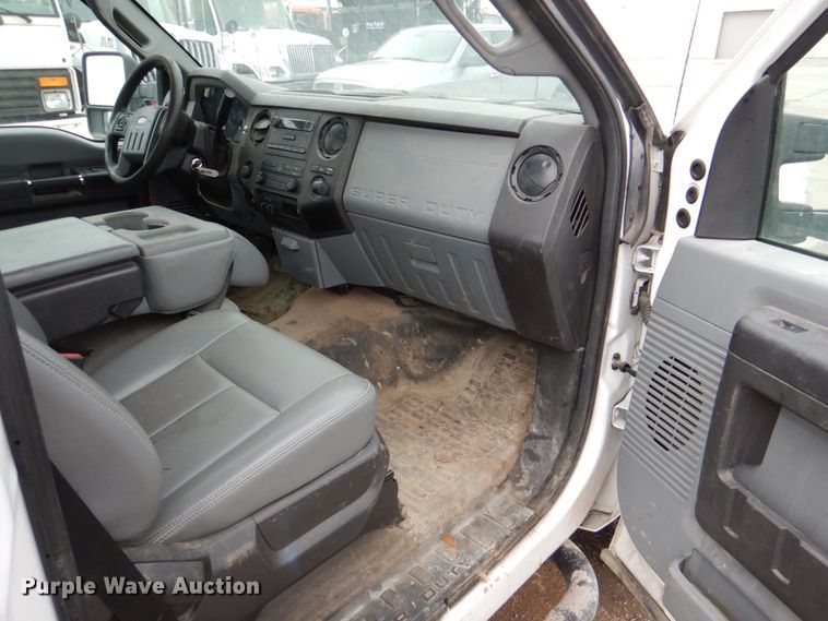 image for item DN6132 2012 Ford F350 Super Duty  pickup truck