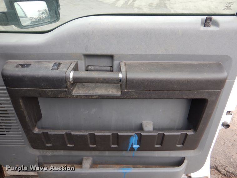 image for item DN6132 2012 Ford F350 Super Duty  pickup truck