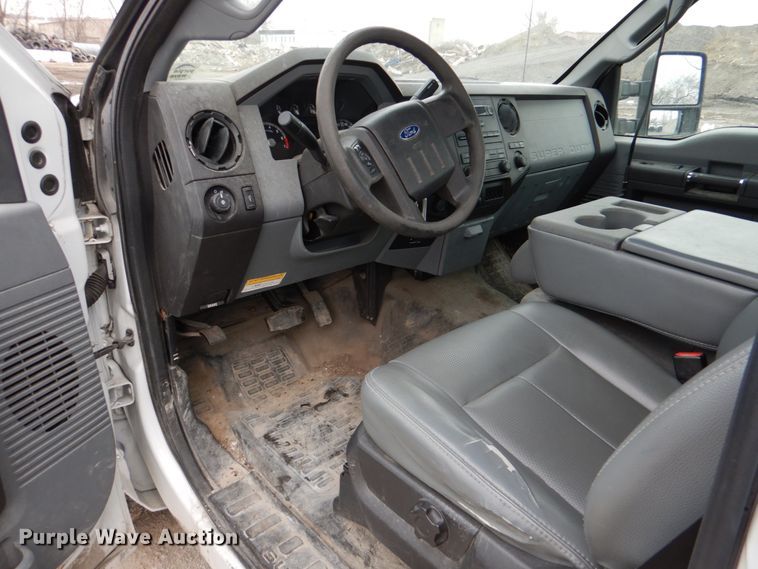 image for item DN6133 2012 Ford F350 Super Duty  pickup truck