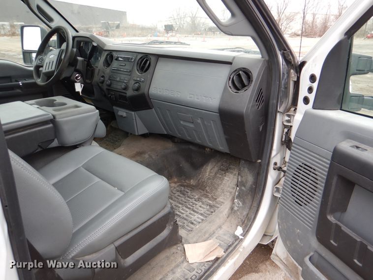 image for item DN6133 2012 Ford F350 Super Duty  pickup truck