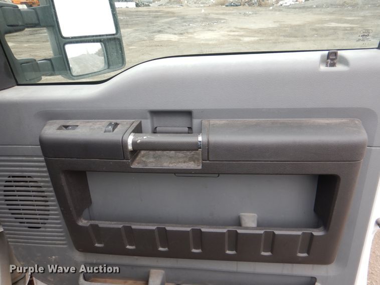 image for item DN6133 2012 Ford F350 Super Duty  pickup truck