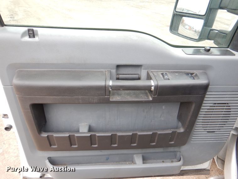 image for item DN6134 2012 Ford F350 Super Duty  pickup truck