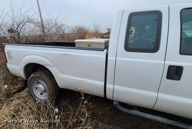 image for item DN6135 2014 Ford F350 Super Duty  SuperCab pickup truck