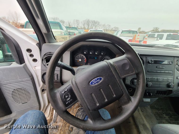 image for item DN6135 2014 Ford F350 Super Duty  SuperCab pickup truck