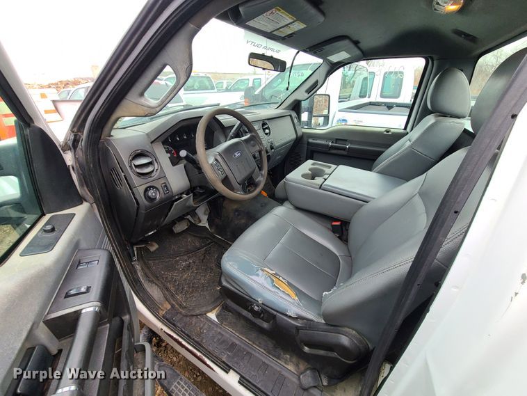 image for item DN6136 2012 Ford F350 Super Duty  pickup truck