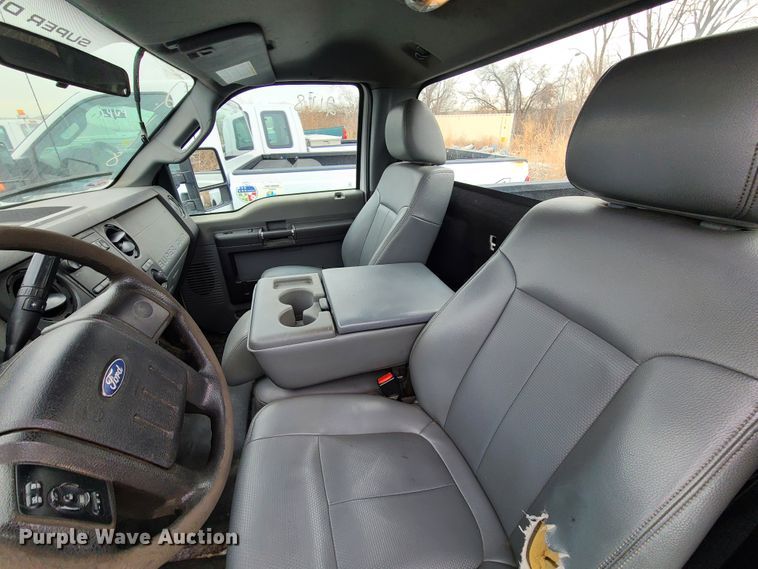 image for item DN6136 2012 Ford F350 Super Duty  pickup truck