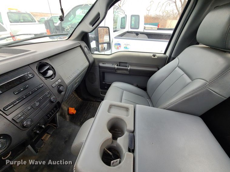 image for item DN6136 2012 Ford F350 Super Duty  pickup truck