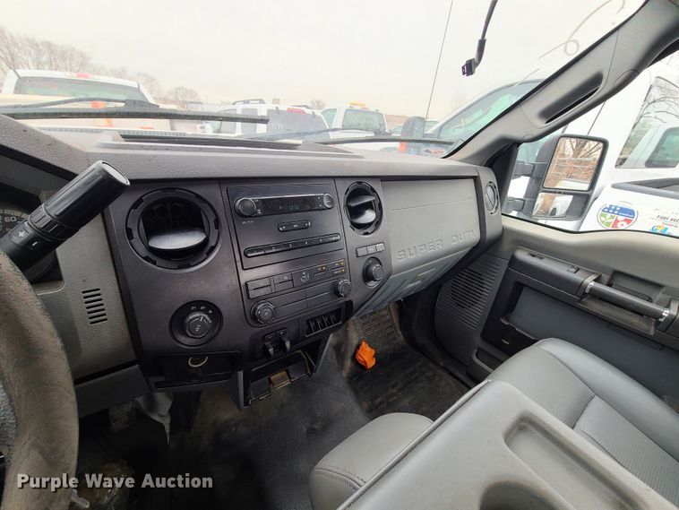 image for item DN6136 2012 Ford F350 Super Duty  pickup truck