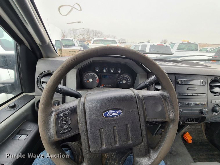 image for item DN6136 2012 Ford F350 Super Duty  pickup truck