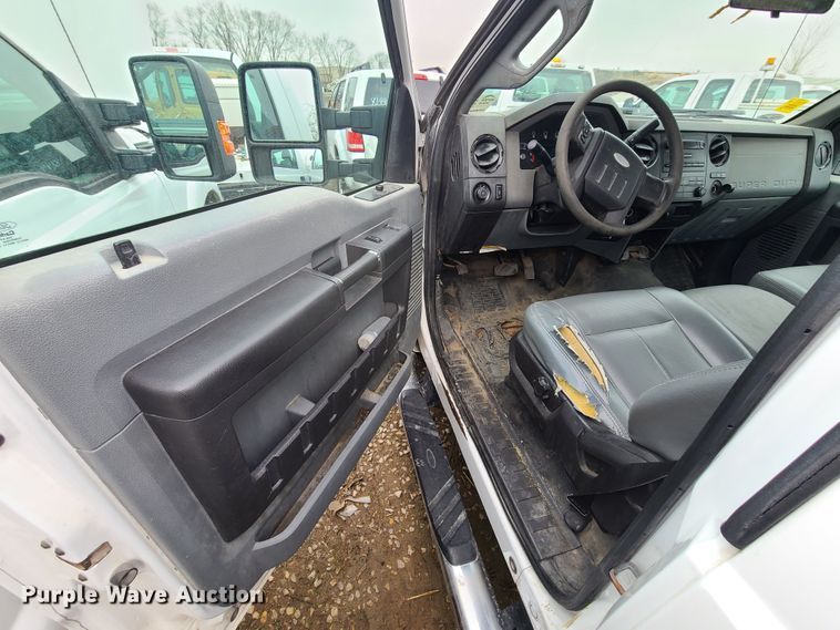 image for item DN6138 2012 Ford F350 Super Duty  pickup truck