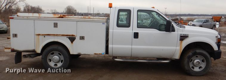 image for item DN6141 2008 Ford F350 Super Duty  SuperCab utility bed pickup truck