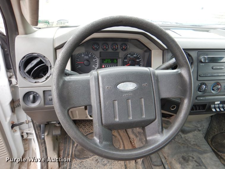 image for item DN6141 2008 Ford F350 Super Duty  SuperCab utility bed pickup truck