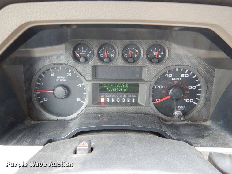 image for item DN6141 2008 Ford F350 Super Duty  SuperCab utility bed pickup truck