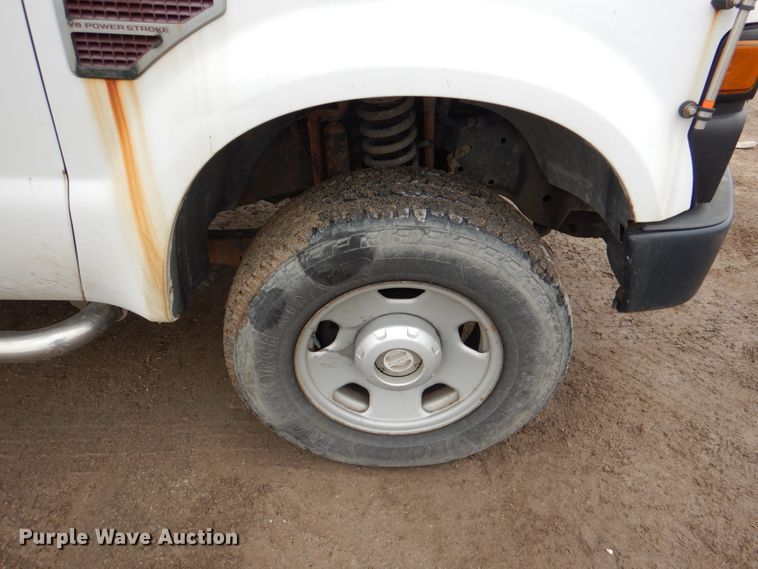 image for item DN6141 2008 Ford F350 Super Duty  SuperCab utility bed pickup truck