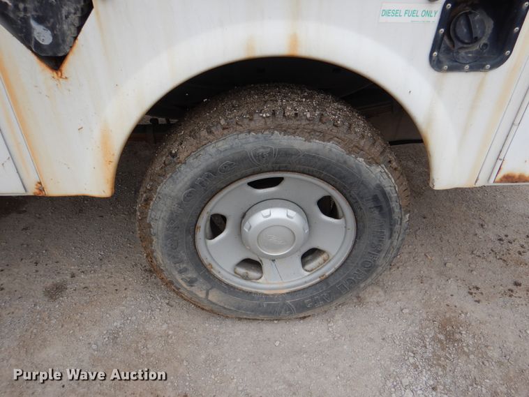 image for item DN6141 2008 Ford F350 Super Duty  SuperCab utility bed pickup truck