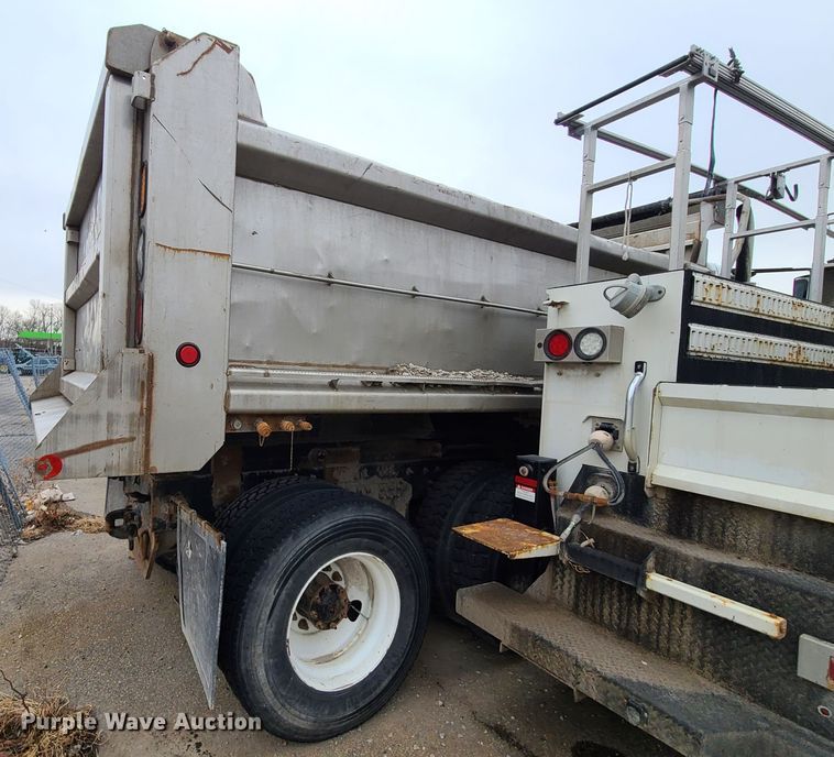 image for item DN6146 2014 International 7500  dump truck