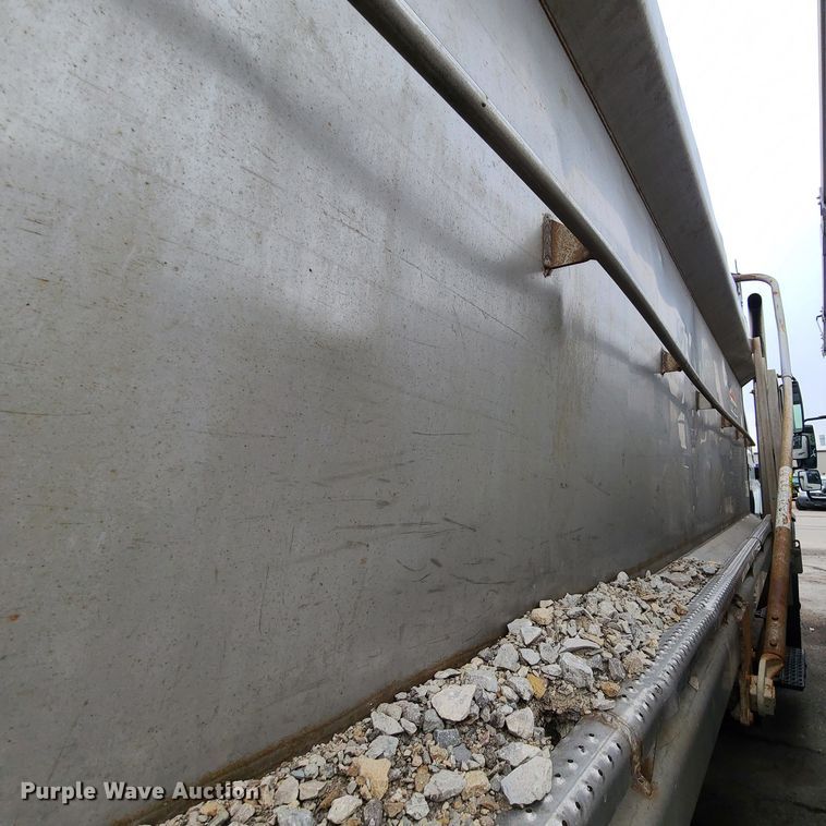 image for item DN6146 2014 International 7500  dump truck