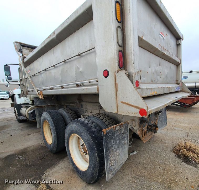image for item DN6146 2014 International 7500  dump truck