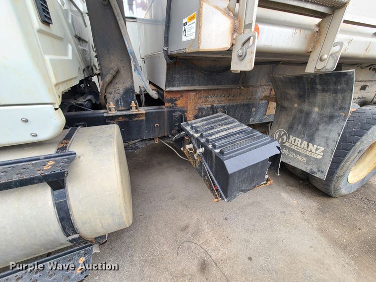 image for item DN6146 2014 International 7500  dump truck