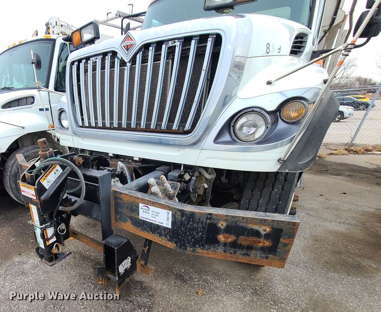 image for item DN6146 2014 International 7500  dump truck