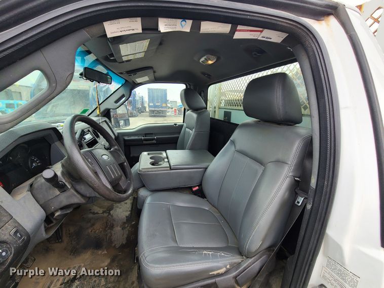 image for item DN6147 2011 Ford F350 Super Duty  utility bed pickup truck