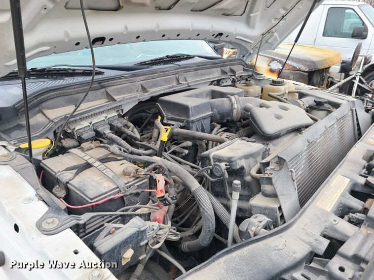 image for item DN6147 2011 Ford F350 Super Duty  utility bed pickup truck