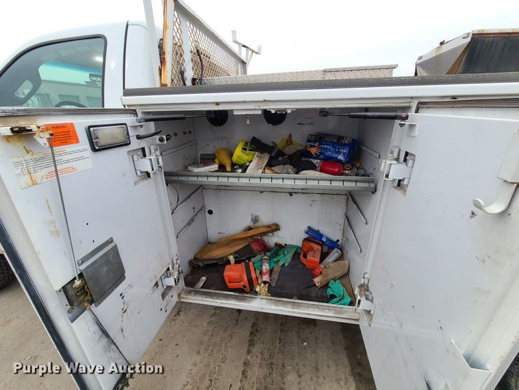 image for item DN6147 2011 Ford F350 Super Duty  utility bed pickup truck