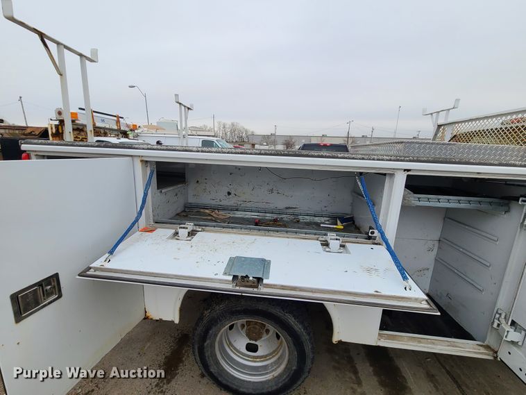 image for item DN6147 2011 Ford F350 Super Duty  utility bed pickup truck