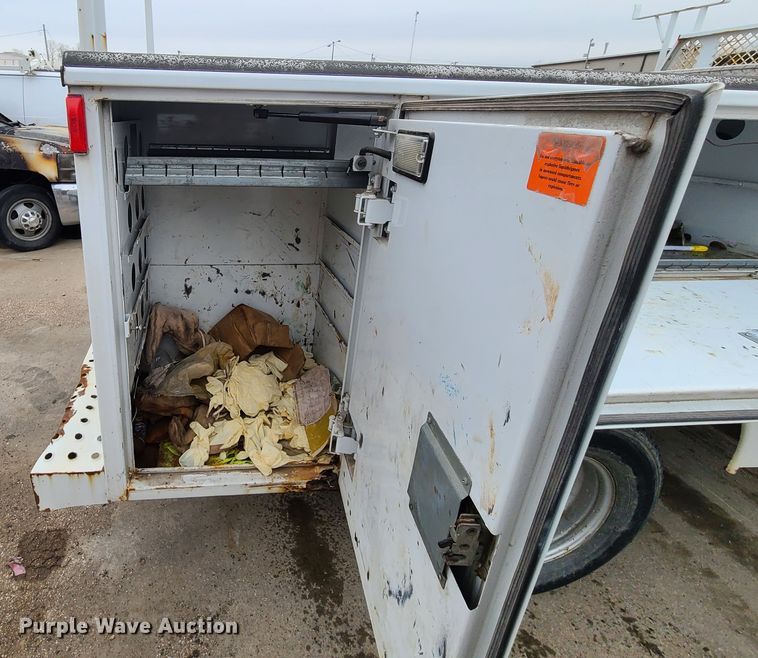 image for item DN6147 2011 Ford F350 Super Duty  utility bed pickup truck