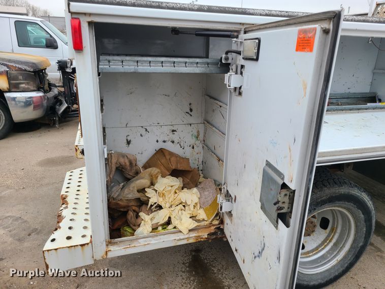 image for item DN6147 2011 Ford F350 Super Duty  utility bed pickup truck