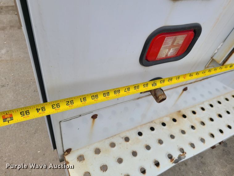 image for item DN6147 2011 Ford F350 Super Duty  utility bed pickup truck