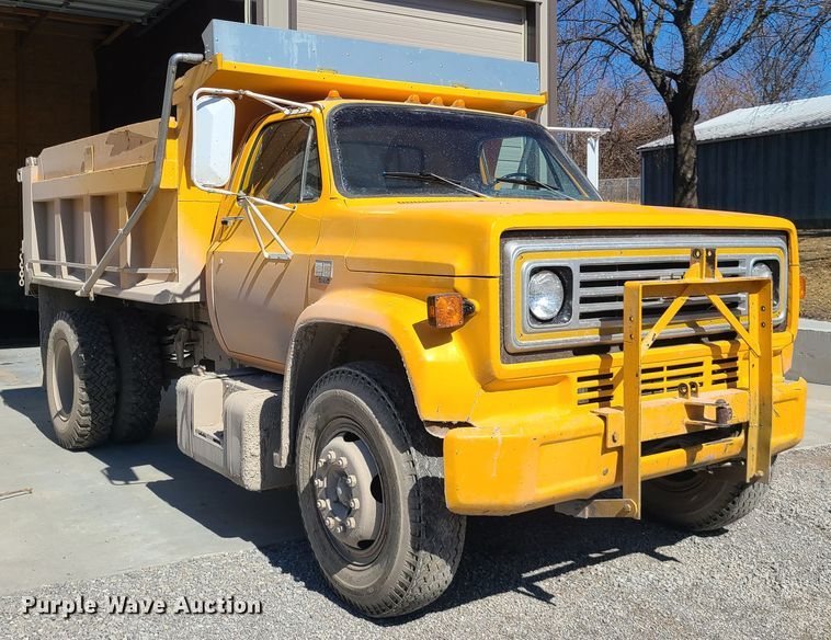 image for item DN6159 1987 Chevrolet C60  dump truck