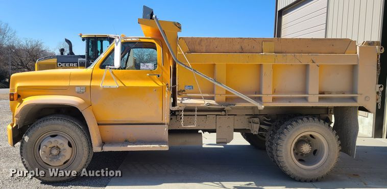 image for item DN6159 1987 Chevrolet C60  dump truck