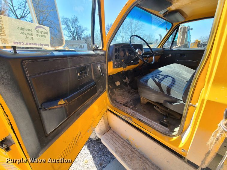 image for item DN6159 1987 Chevrolet C60  dump truck