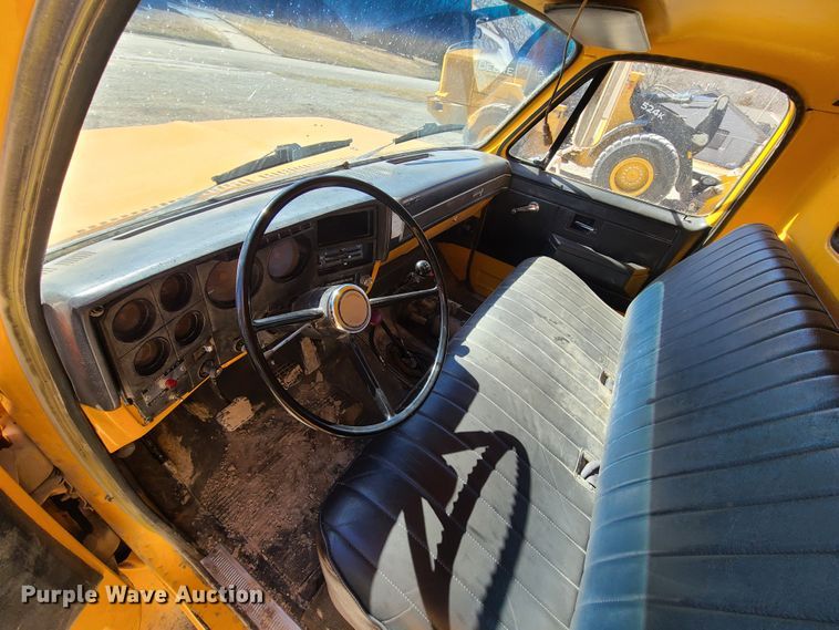 image for item DN6159 1987 Chevrolet C60  dump truck