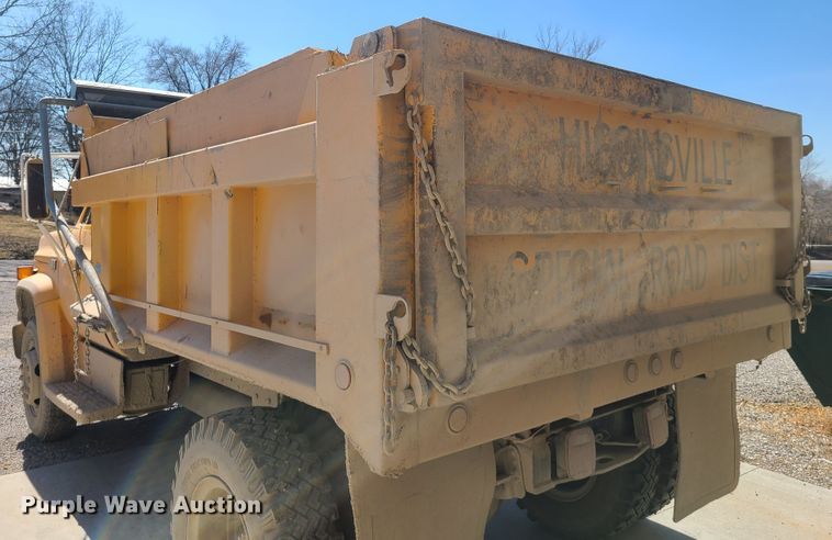 image for item DN6159 1987 Chevrolet C60  dump truck